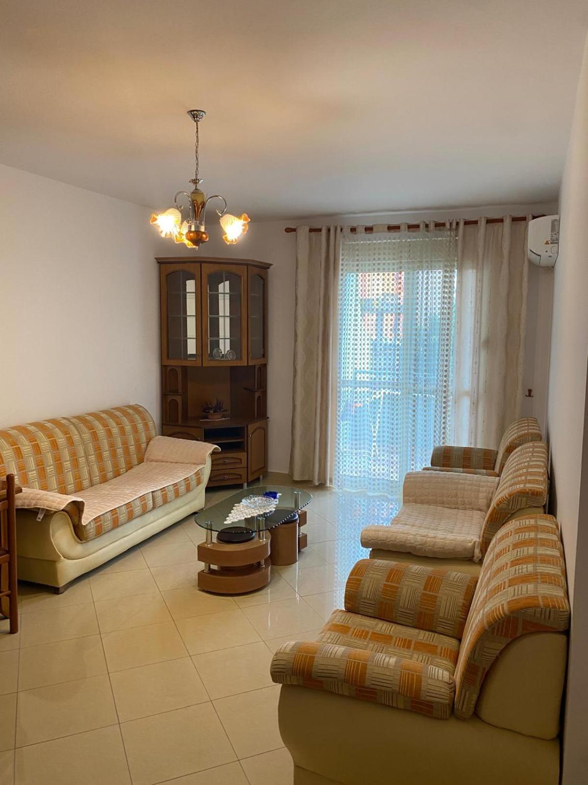 Emily House Apartment Fier Ngoại thất bức ảnh