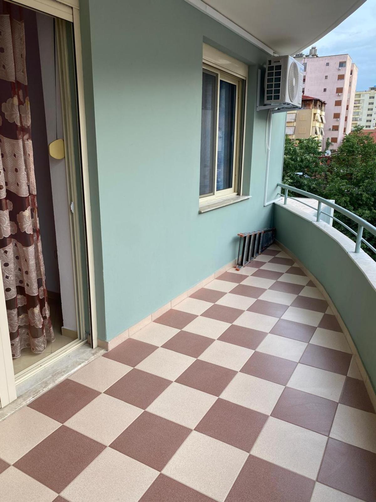 Emily House Apartment Fier Ngoại thất bức ảnh
