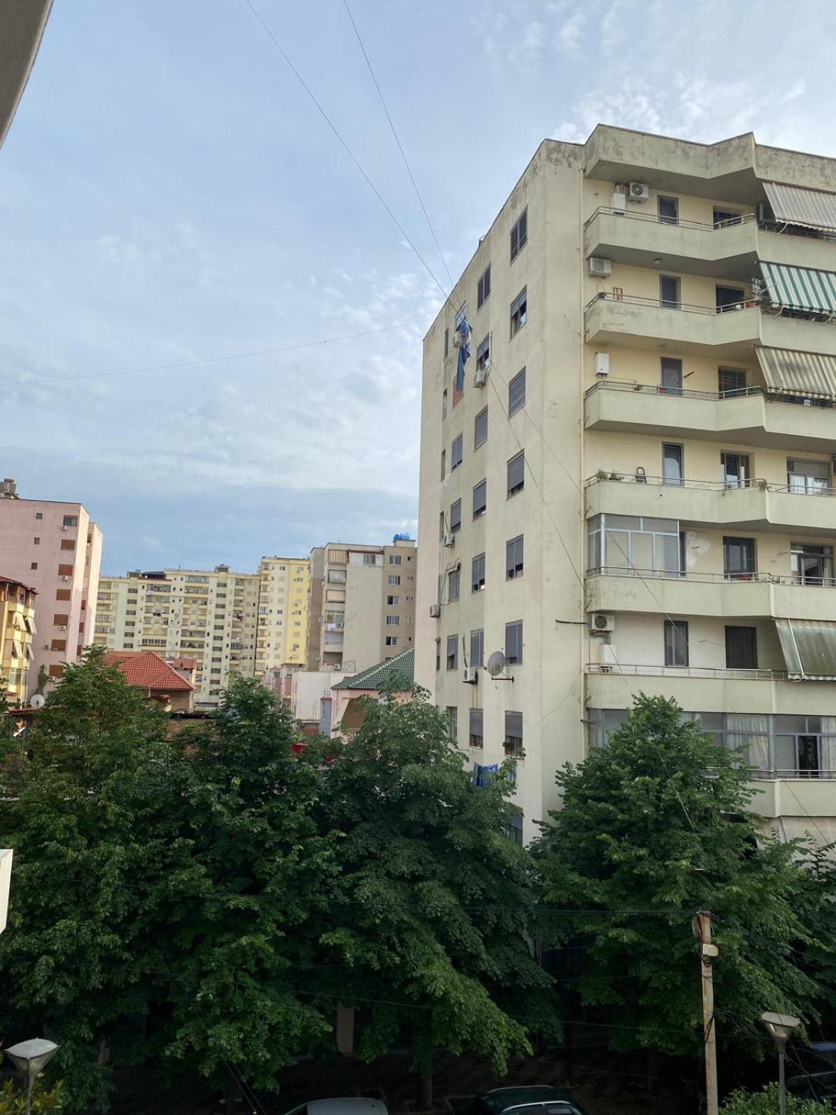 Emily House Apartment Fier Ngoại thất bức ảnh