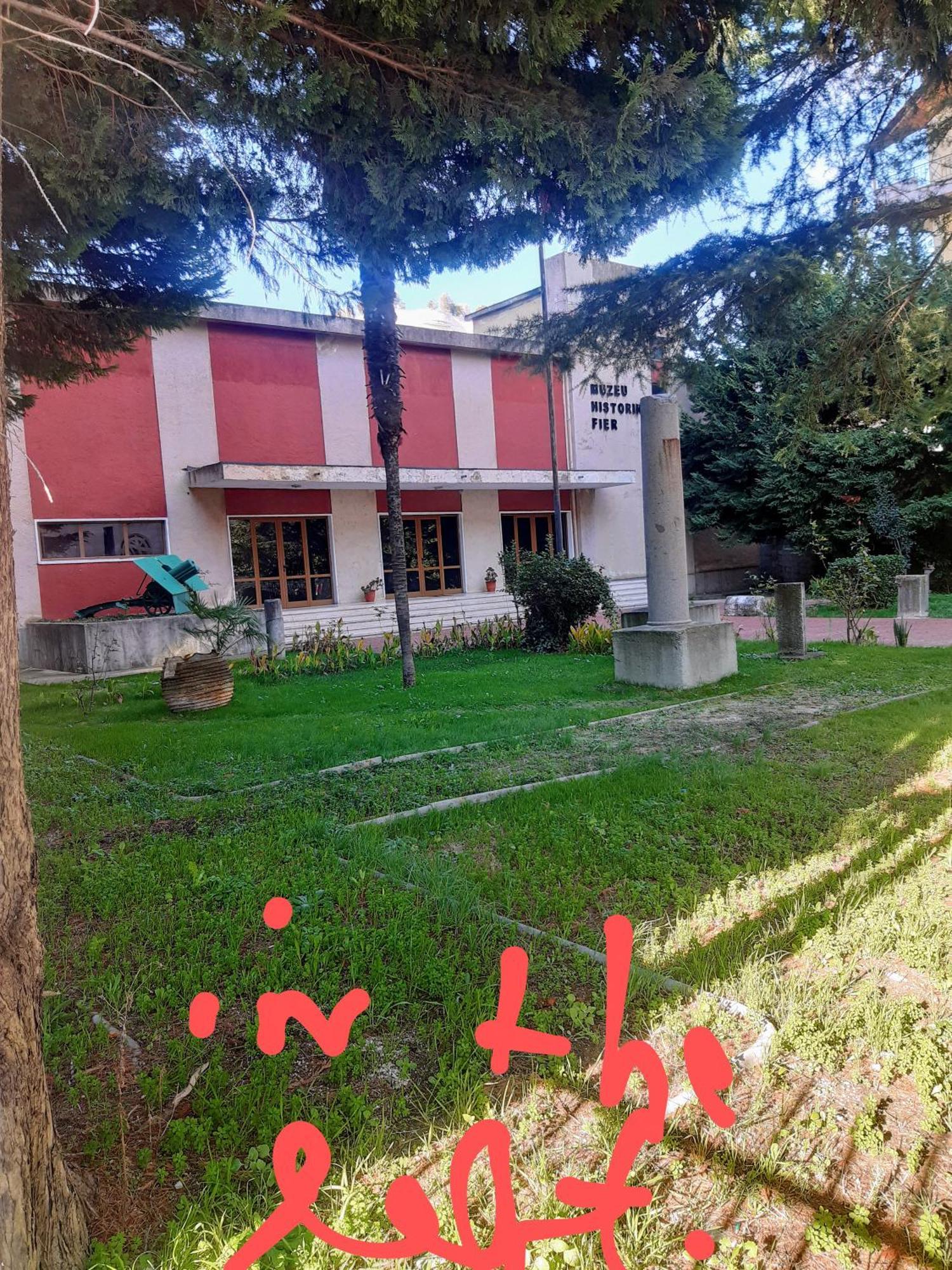 Emily House Apartment Fier Ngoại thất bức ảnh